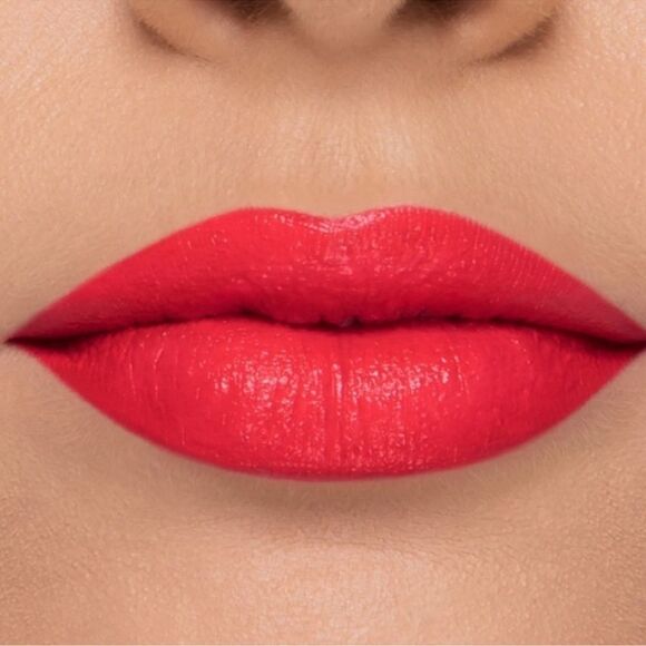 🌻 TOO FACED Unafraid Lady
Bold Lipstick New Full Size - Picture 7 of 9